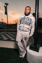 Load image into Gallery viewer, Grey Run Stitch Set (Men)
